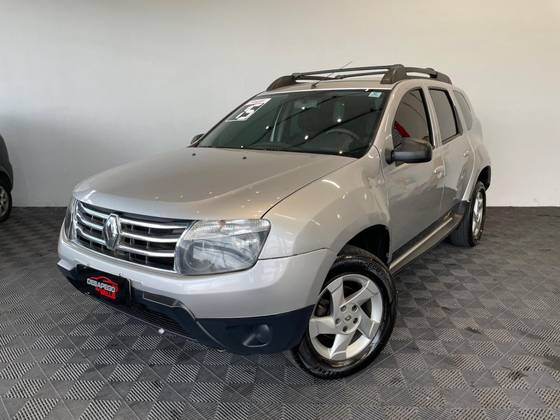 RENAULT DUSTER 1.6 4X2 16V FLEX 4P MANUAL RENAULT DUSTER 1.6 4X2 16V FLEX 4P MANUAL